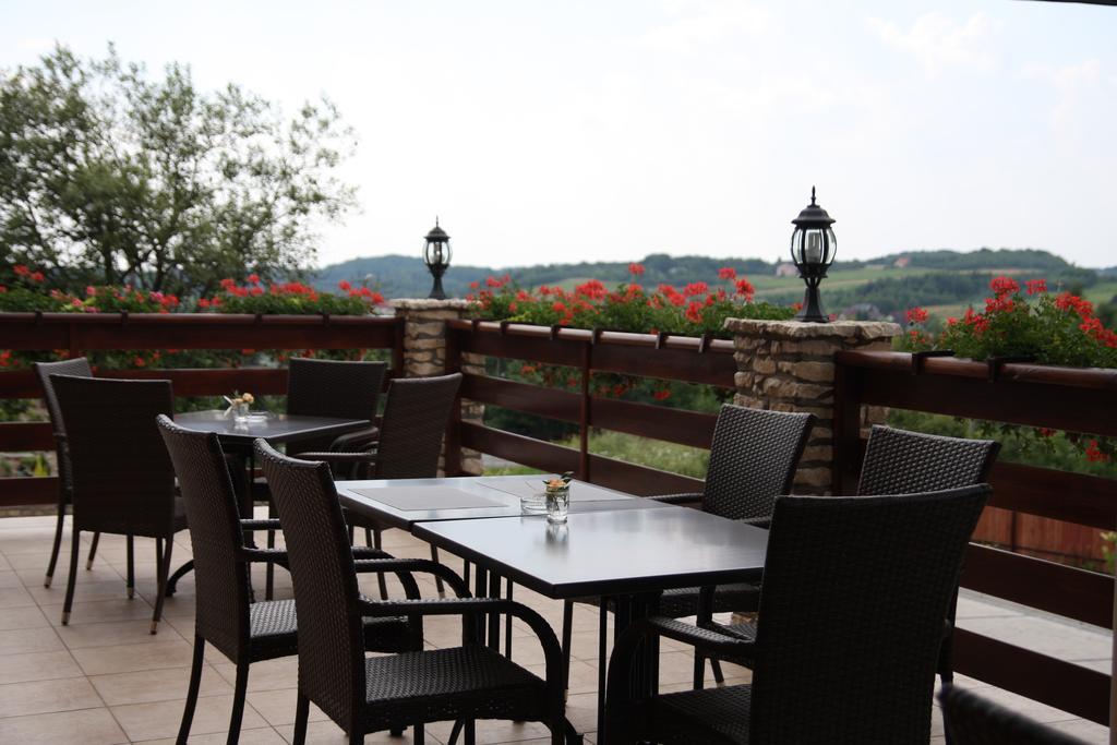 Hotel Lokietek Czajowice ภายนอก รูปภาพ