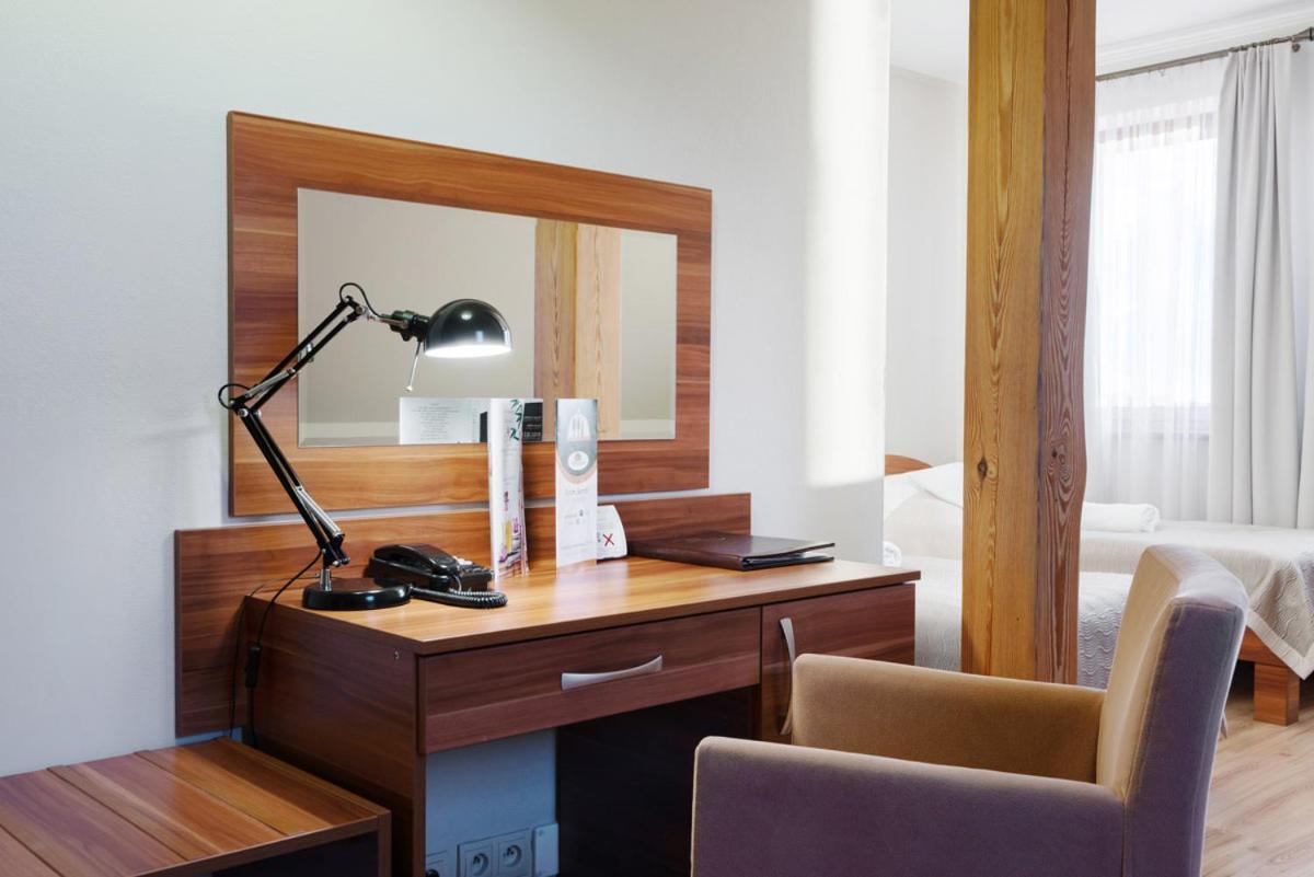 Hotel Lokietek Czajowice ภายนอก รูปภาพ