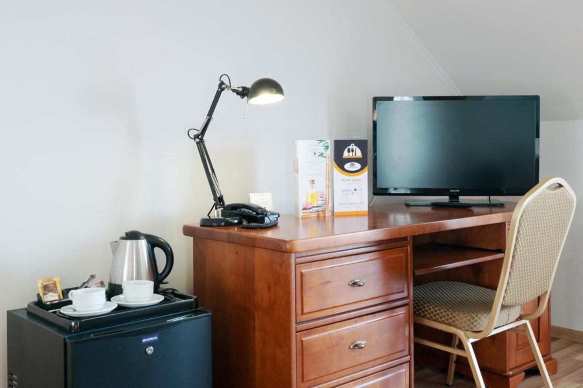 Hotel Lokietek Czajowice ภายนอก รูปภาพ